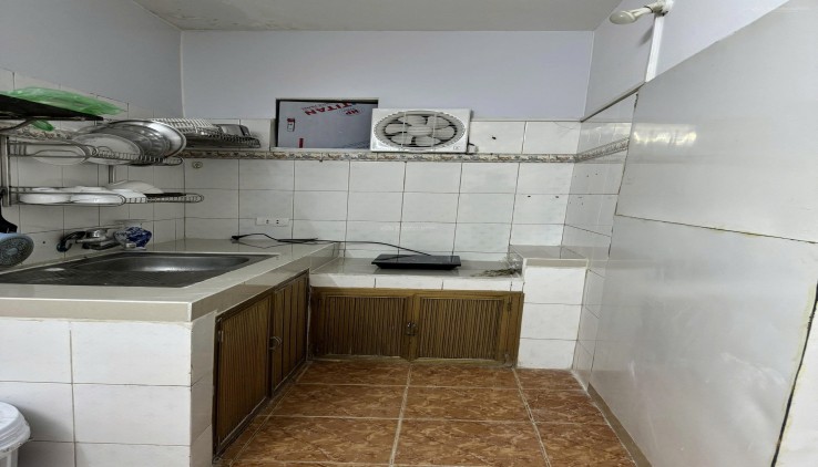 Cho thuê ở nhóm 5 người hoặc hộ GĐ căn hộ TT Tầng 5 Bách Khoa 65m2, 2 ngủ, 7.5 Triệu